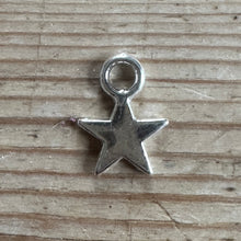 Load image into Gallery viewer, Golden Retriever Decoration