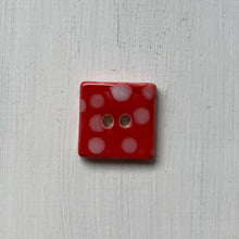 Load image into Gallery viewer, Red & White Polka Dot 3cm Buttons