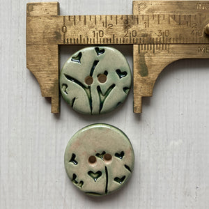 Small Love Tree embossed 22mm button sets