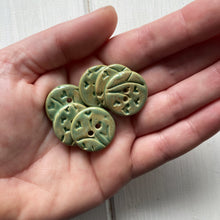 Load image into Gallery viewer, Small Love Tree embossed 22mm button sets