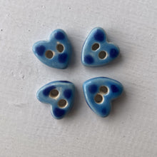 Load image into Gallery viewer, Single Tiny Heart Button 13mm