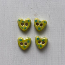 Load image into Gallery viewer, Single Tiny Heart Button 13mm