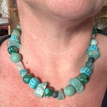 Load image into Gallery viewer, Sea Green Chunky Beaded Necklace
