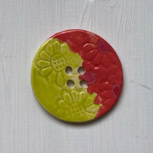 Flora Day Buttons 4.5cm