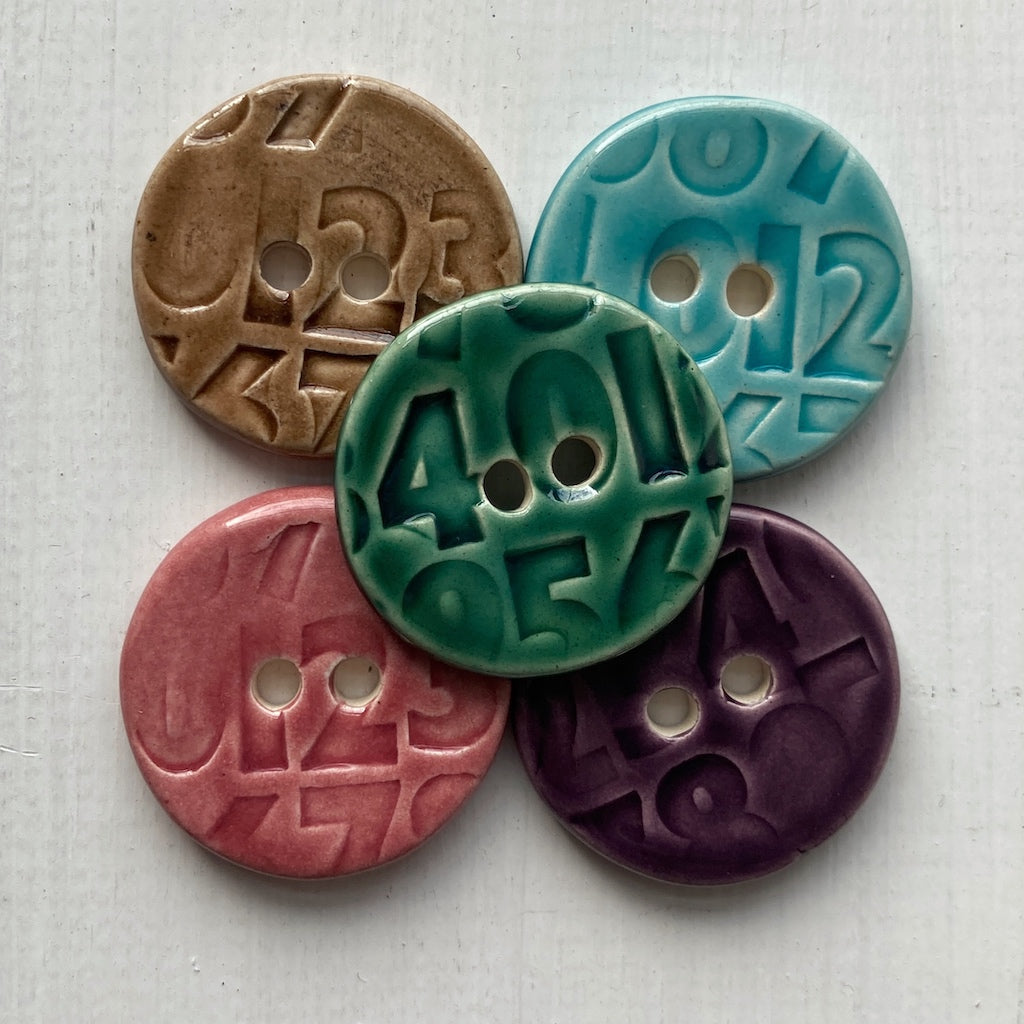 Number Embossed 3cm Button – Magpie & Butterfly