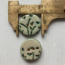 Load image into Gallery viewer, Small Love Tree embossed 22mm button sets
