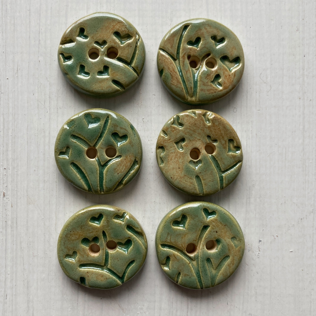 Small Love Tree embossed 22mm button sets