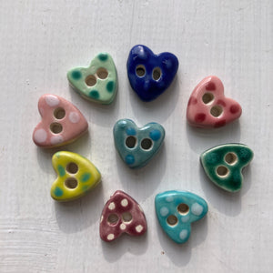 Single Tiny Heart Button 13mm