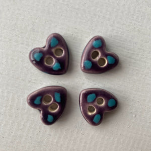 Single Tiny Heart Button 13mm