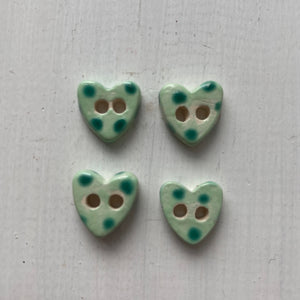 Single Tiny Heart Button 13mm