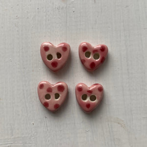 Single Tiny Heart Button 13mm